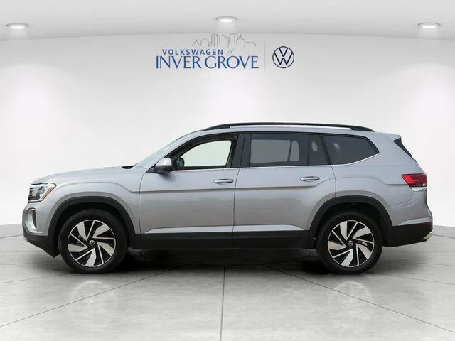 Certified Used 2026 Blue Volkswagen 2.0T SE w/Technology image 4