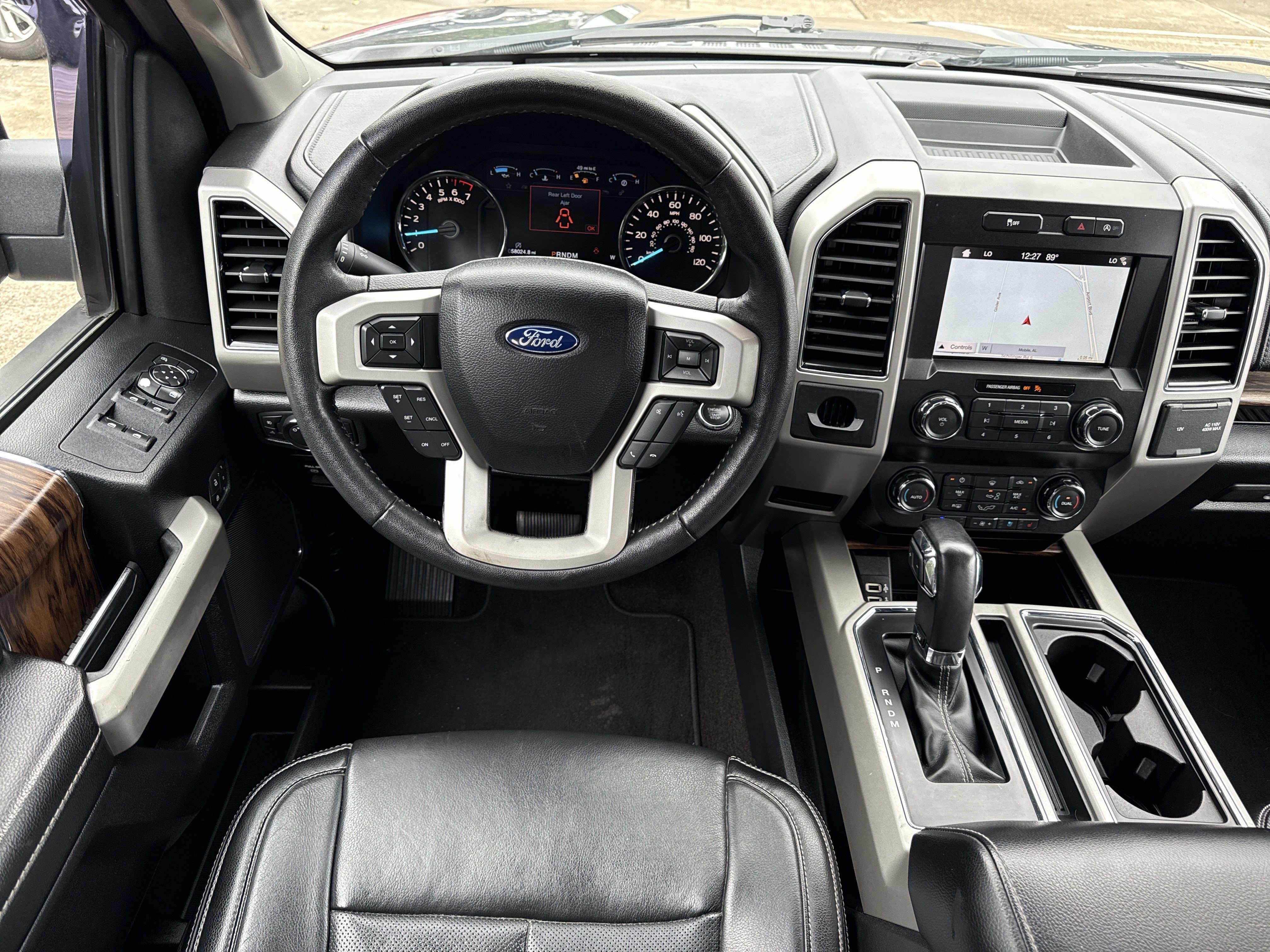 Used 2019 Agate Black Metallic Ford LARIAT image 16
