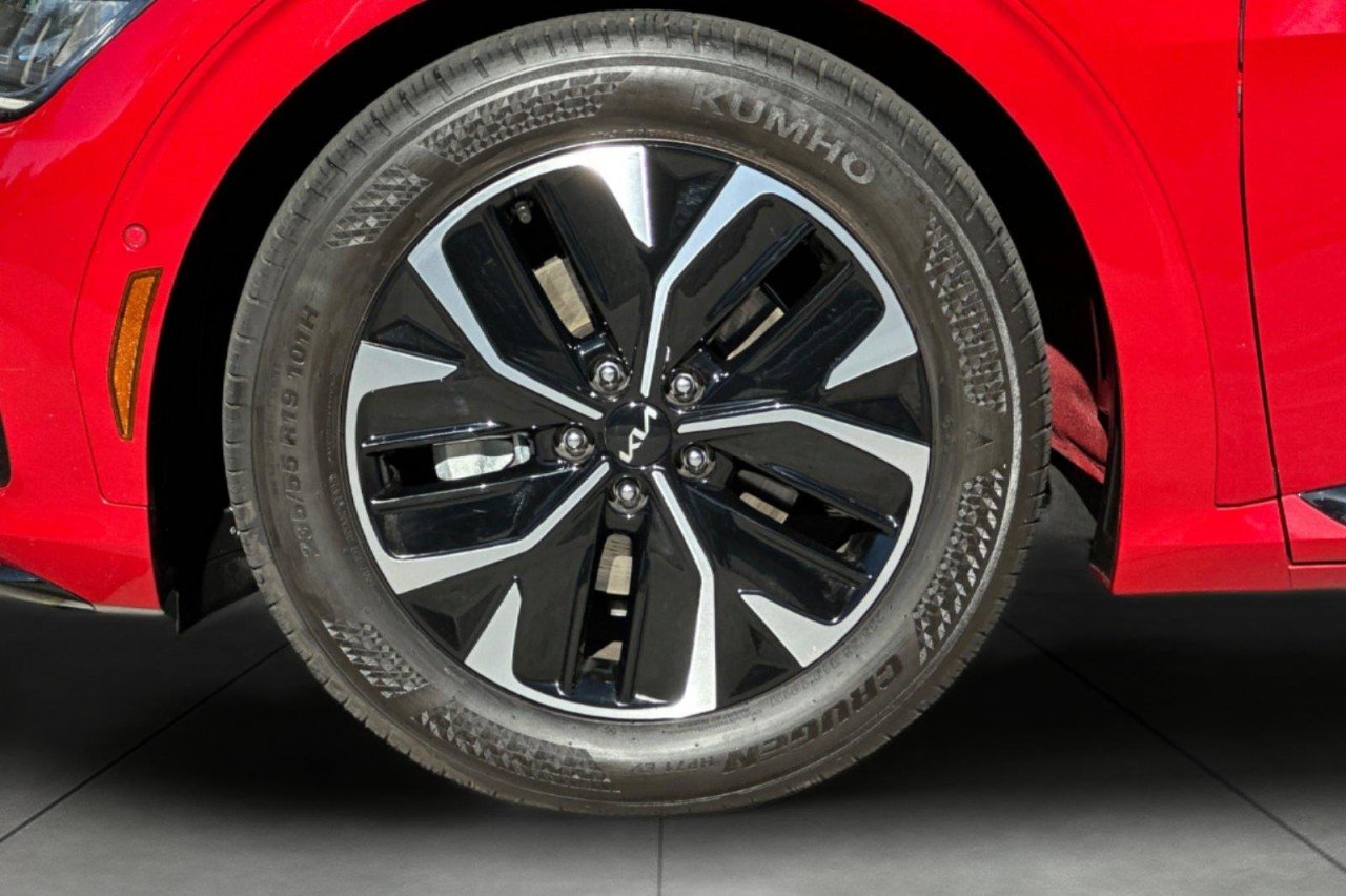 Used 2024 RED Kia GT-Line image 25