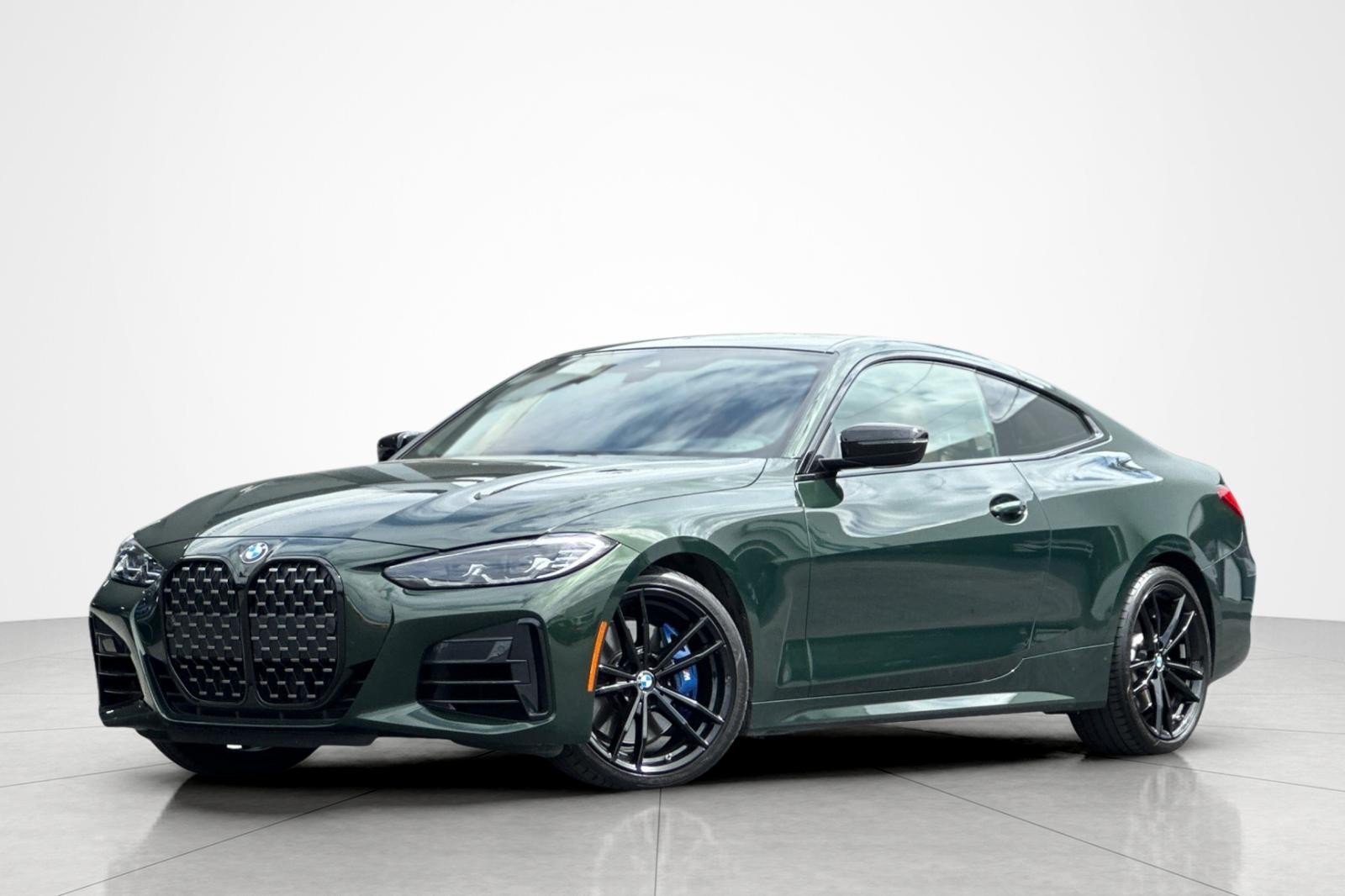 2023 BMW 4 Series M440i Coupe's photo