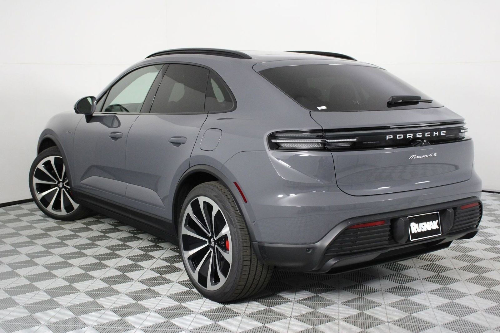 New 2026 Slate Grey Neo Porsche 4S image 3