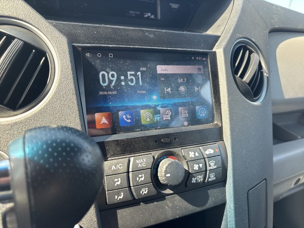 Used 2011 Silver Honda LX image 22