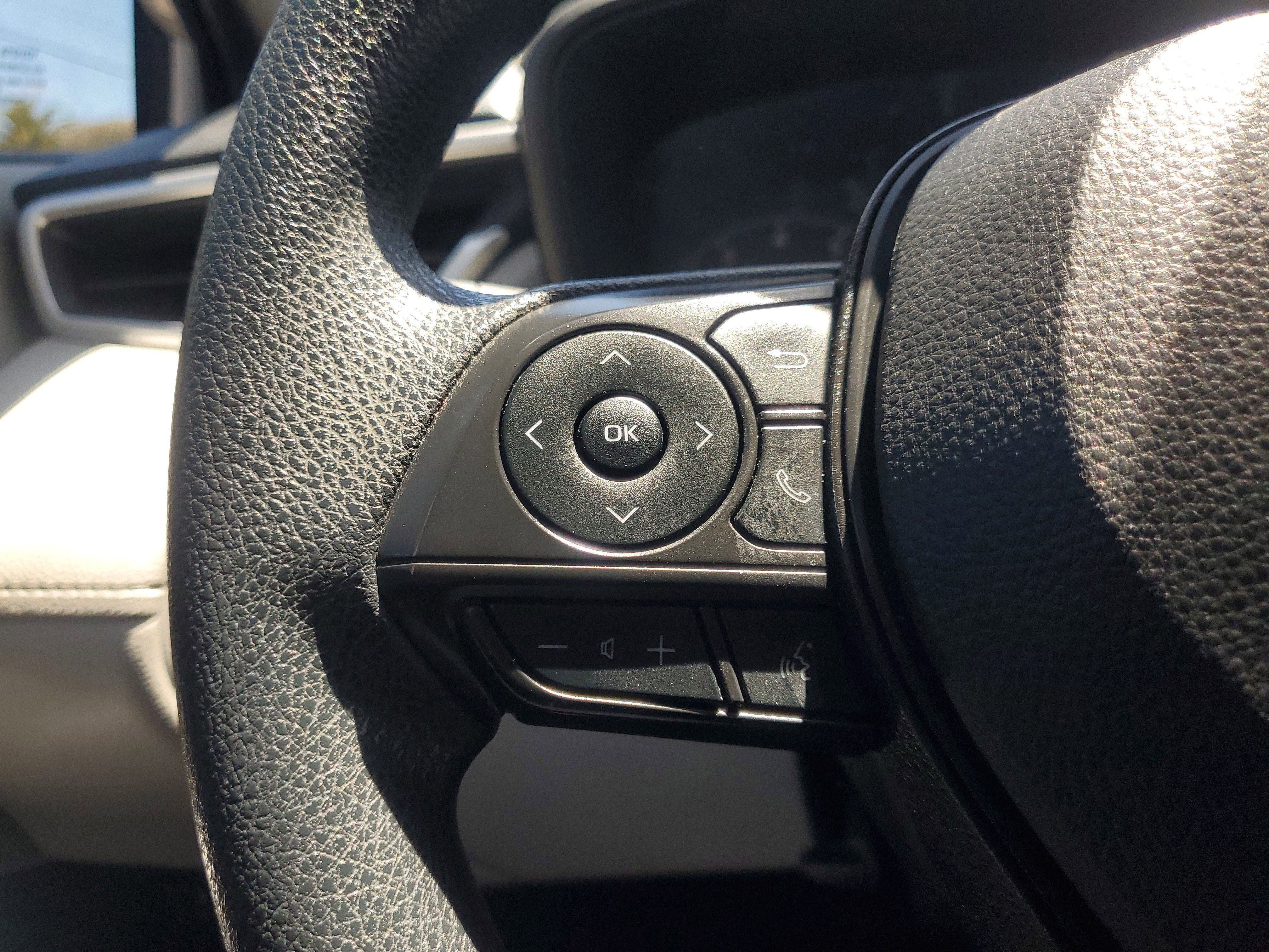 Used 2023 Silver Toyota L image 21