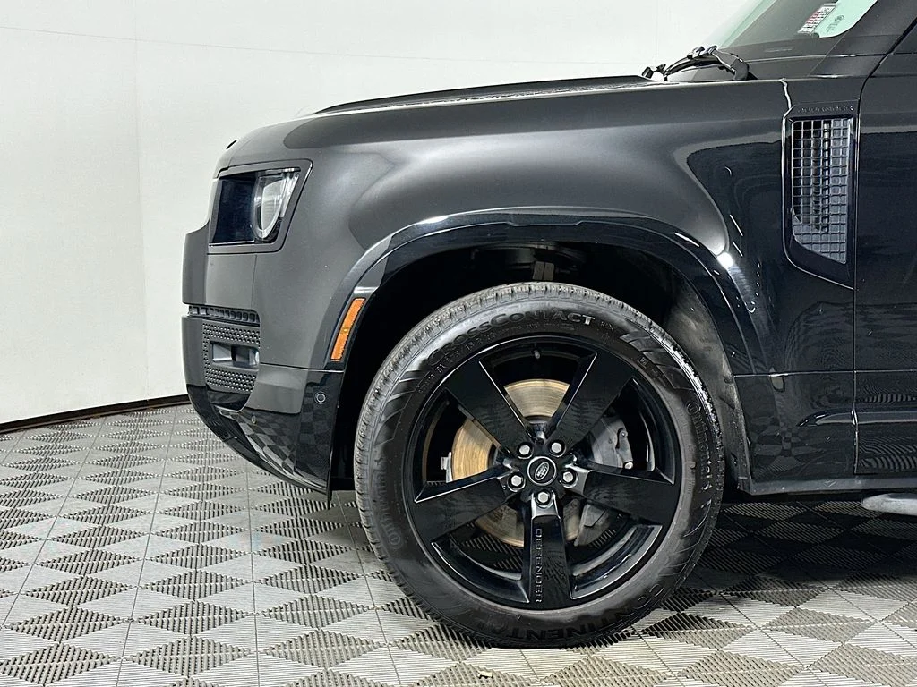 Certified Used 2023 Santorini Black Metallic Land Rover X-Dynamic SE image 9