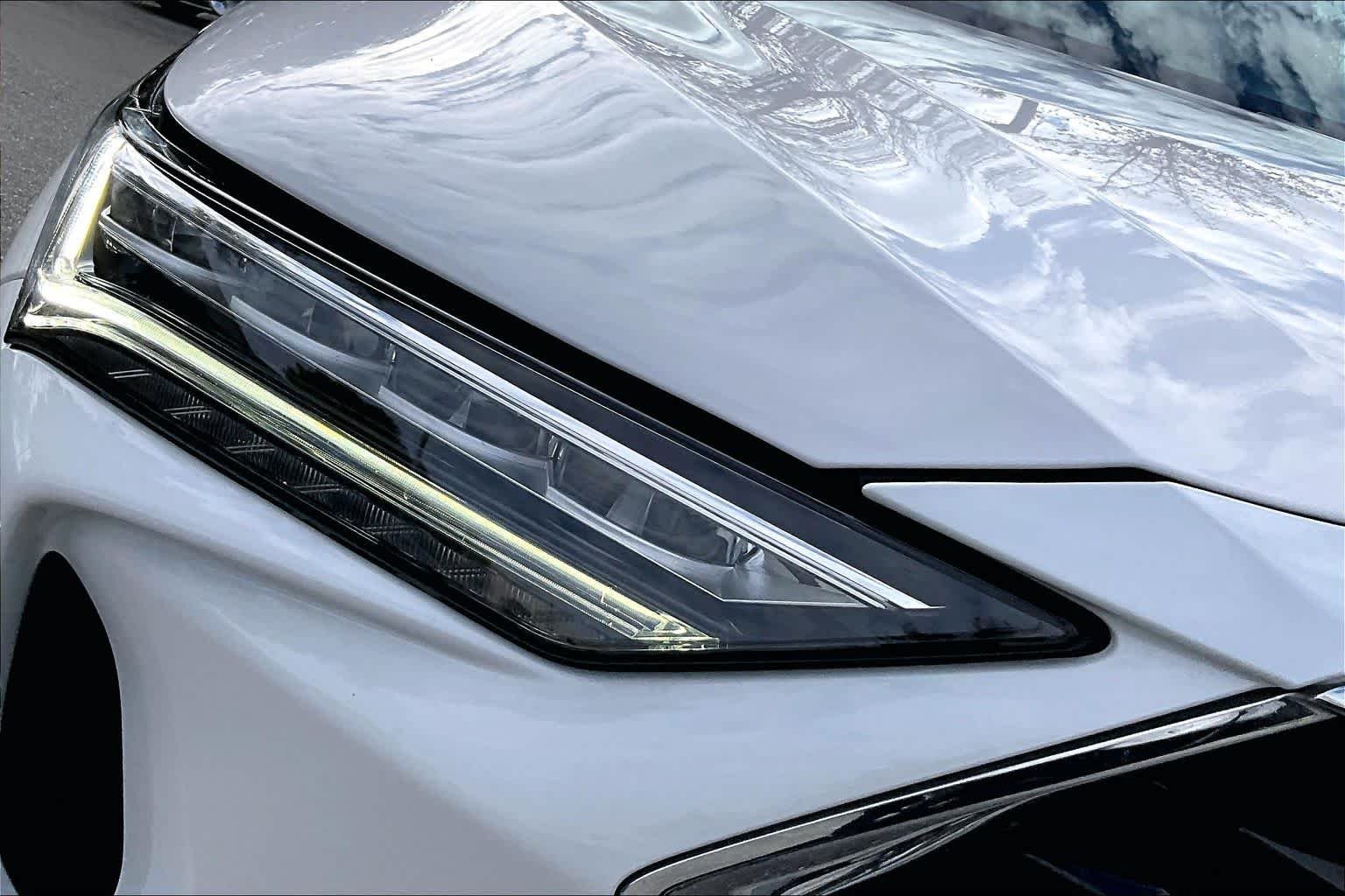 Used 2023 Platinum White Pearl Acura w/Technology Package image 28