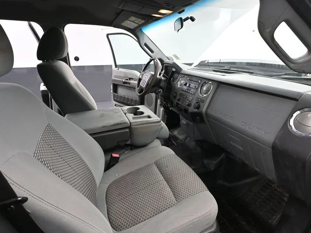 2011 Ford F-350 Super Duty XLT - Photo 40