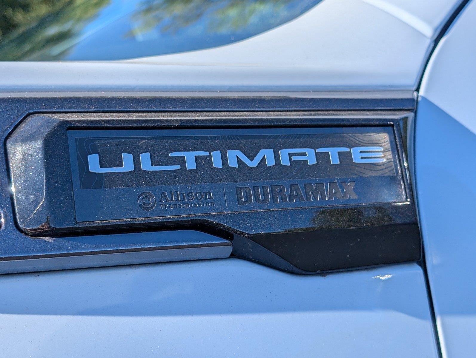 New 2026 Glacier White Tricoat GMC Denali Ultimate image 10
