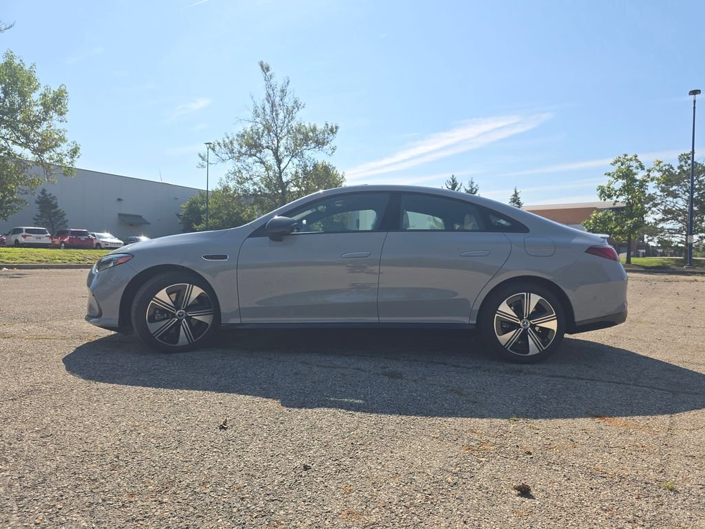 New 2027 MANUFAKTUR Alpine Grey Mercedes-Benz CLA 220 image 11