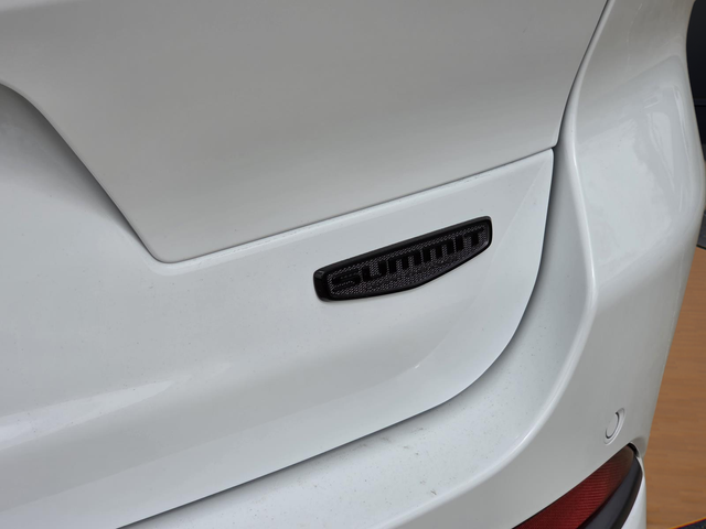 New 2026 Bright White Clear-Coat Exterior Paint Jeep Summit image 24