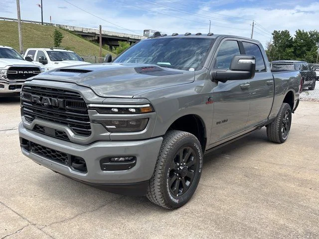 New 2026 Ceramic Gray Clear-Coat Exterior Paint RAM Laramie image 9