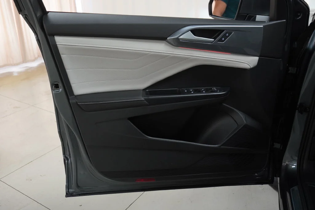 New 2027 Gray Volkswagen 1.5T SEL image 21