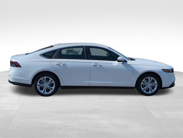 New 2026 Platinum White Pearl Honda LX image 9
