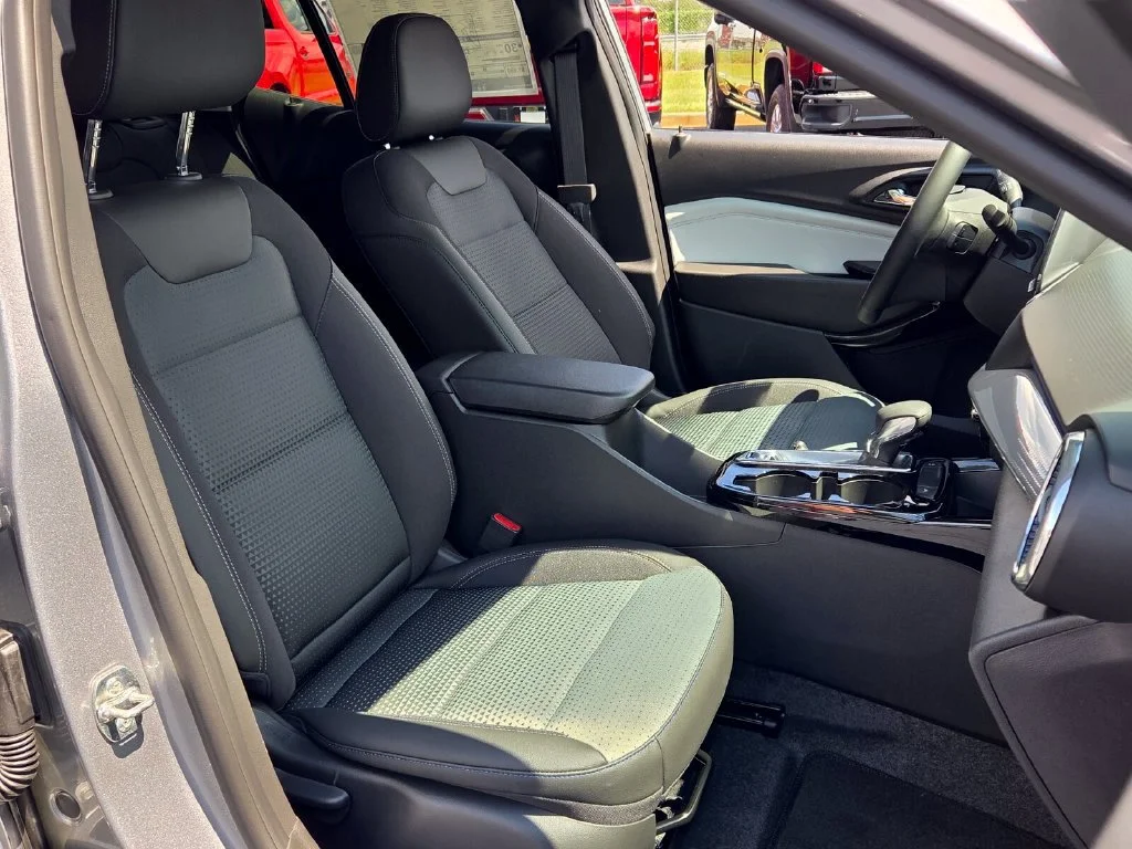 New 2026 Sterling Gray Metallic Chevrolet LT image 41