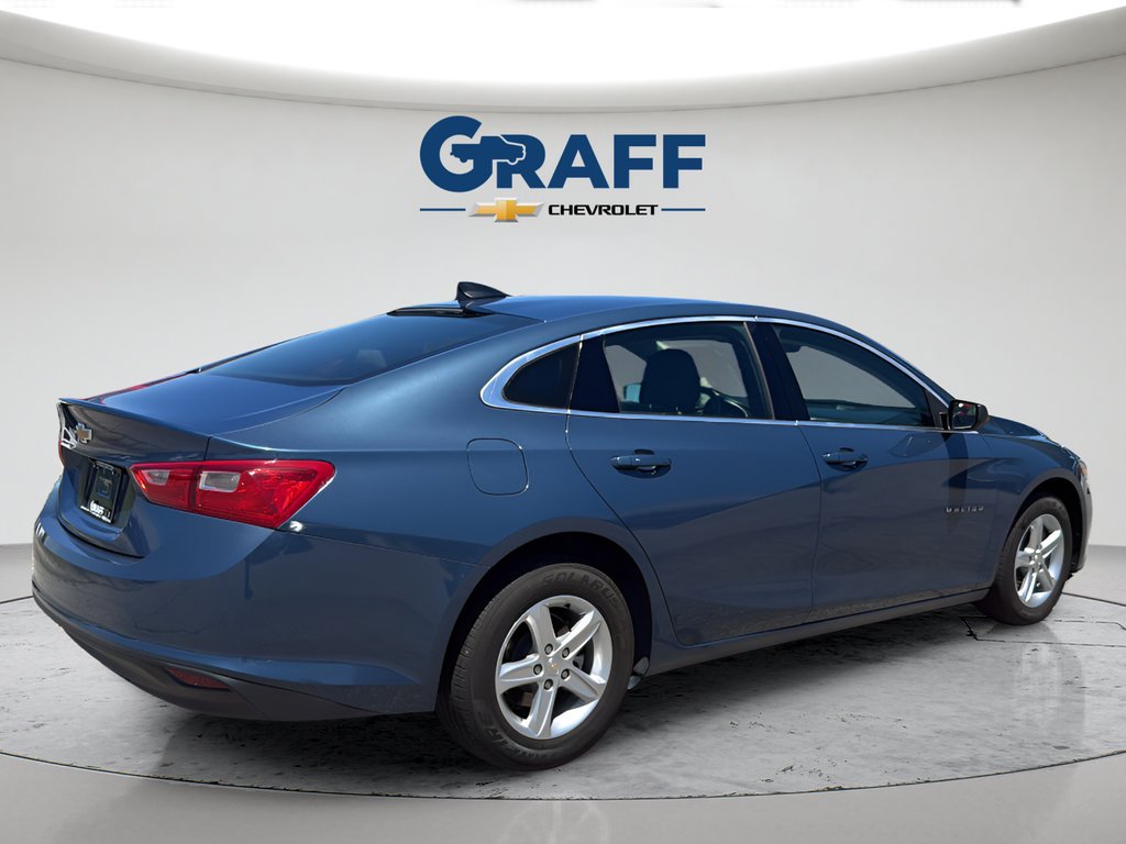 Used 2024 Lakeshore Blue Metallic Chevrolet FL image 15