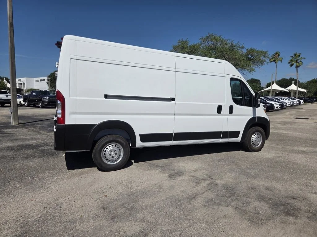 New 2026 Bright White Clear-Coat Exterior Paint RAM Tradesman image 5