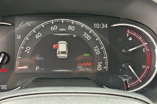 Certified Used 2025  Toyota XLE image 32