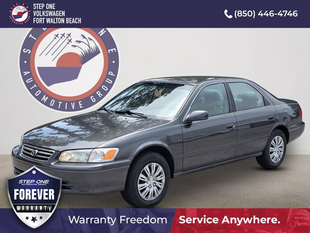 2001 Toyota Camry LE V6 4AT's photo