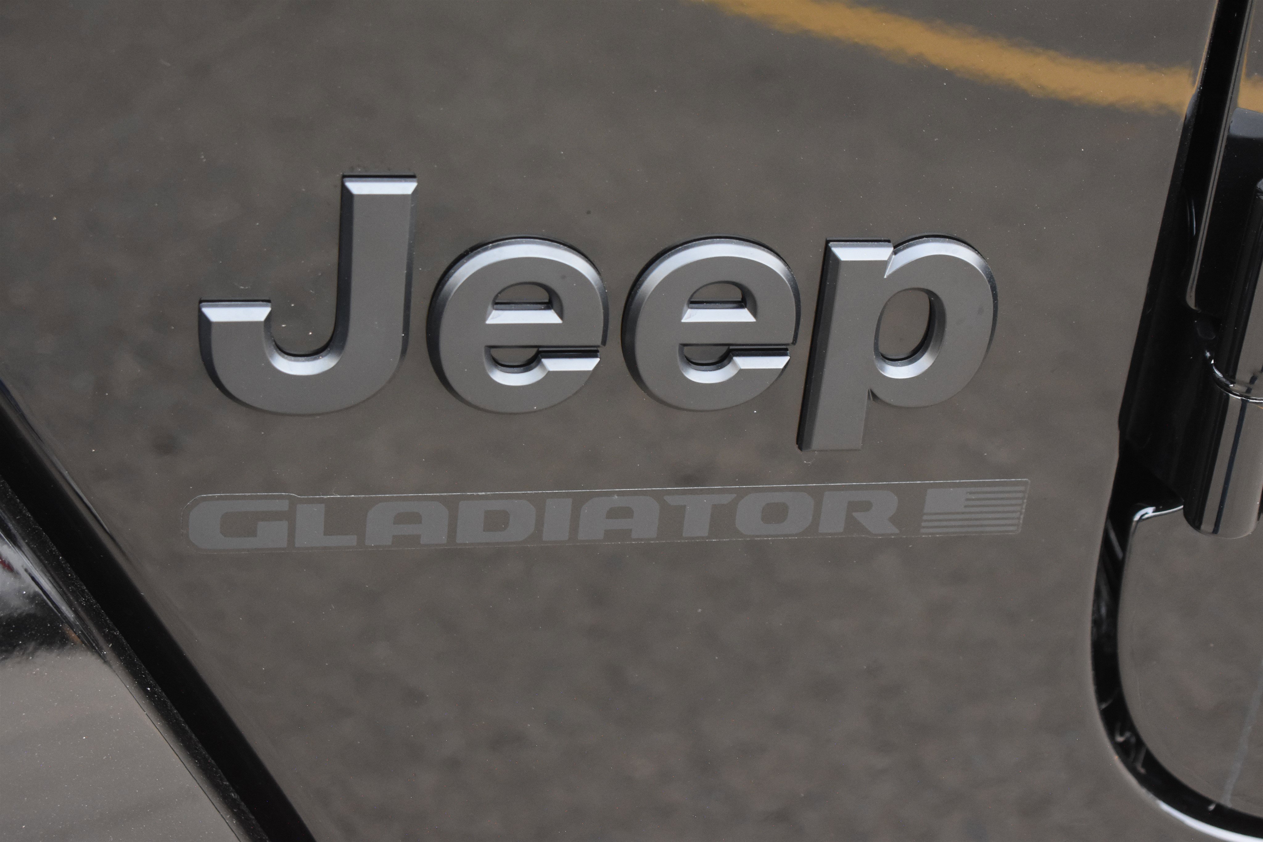 New 2026 Black Clear-Coat Exterior Paint Jeep Sport S image 10