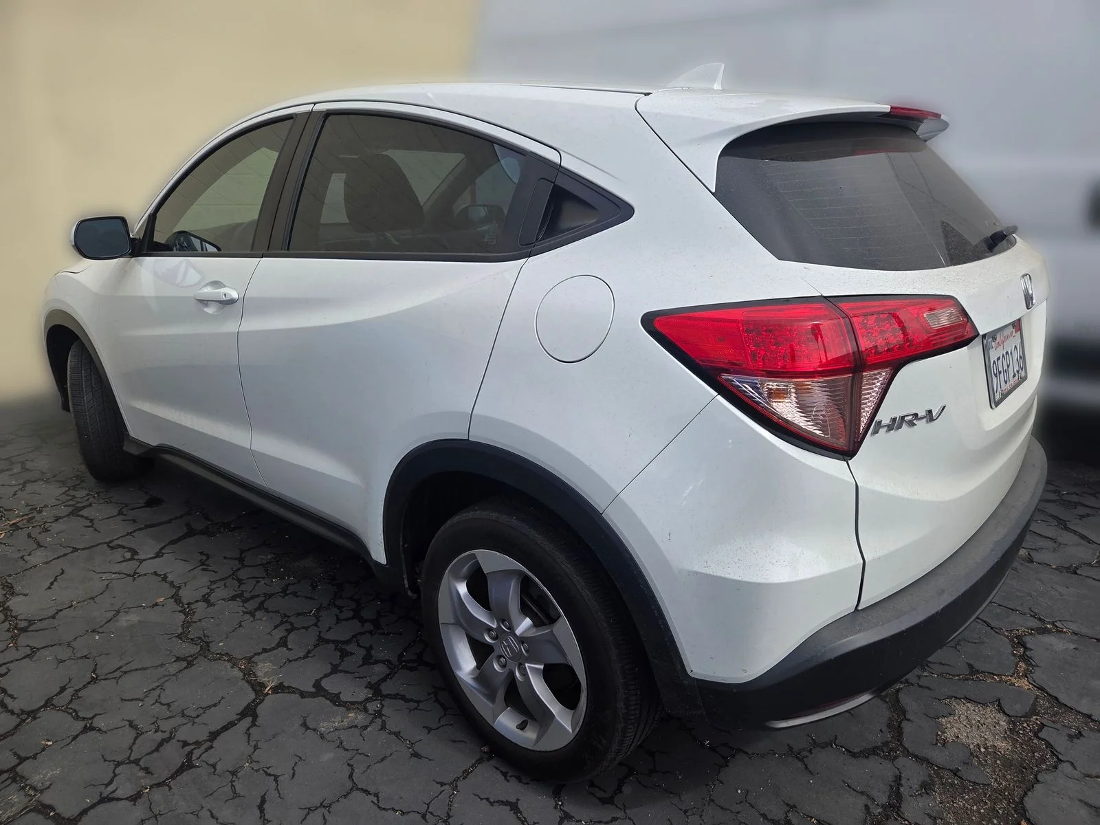 Used 2018 White Orchid Pearl Honda LX image 6