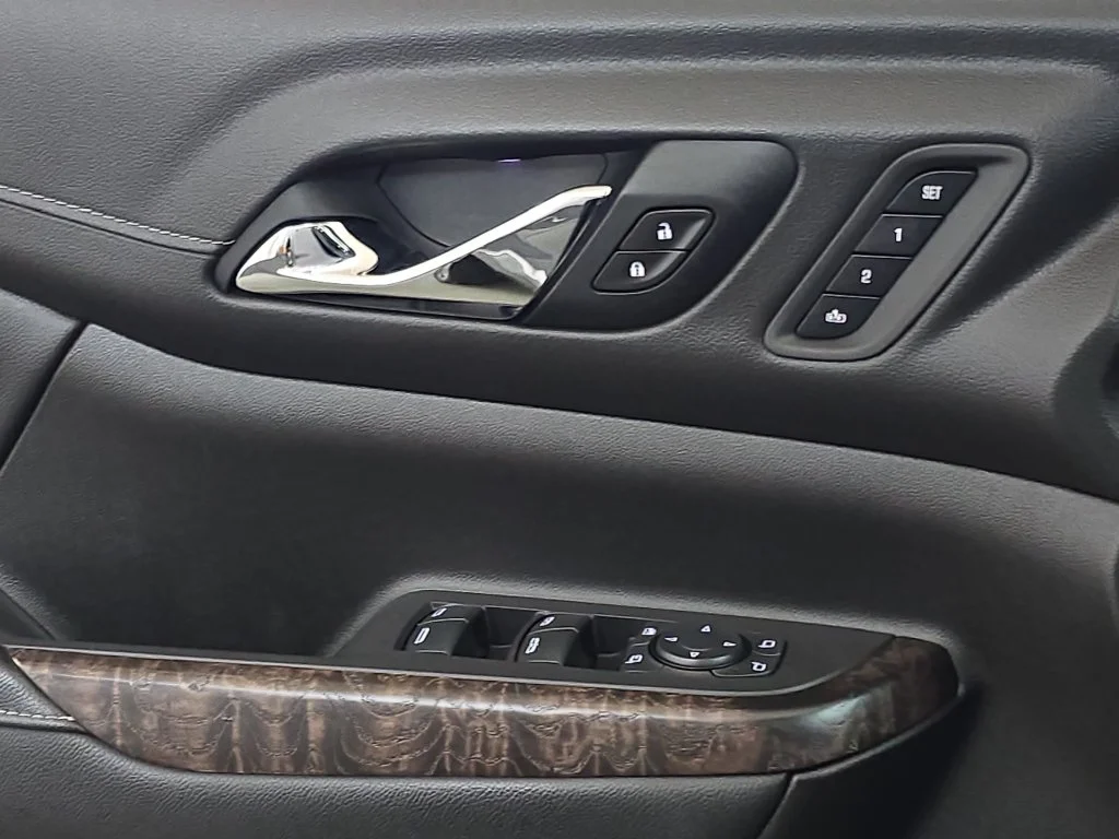 Used 2021 Gray GMC Denali image 29
