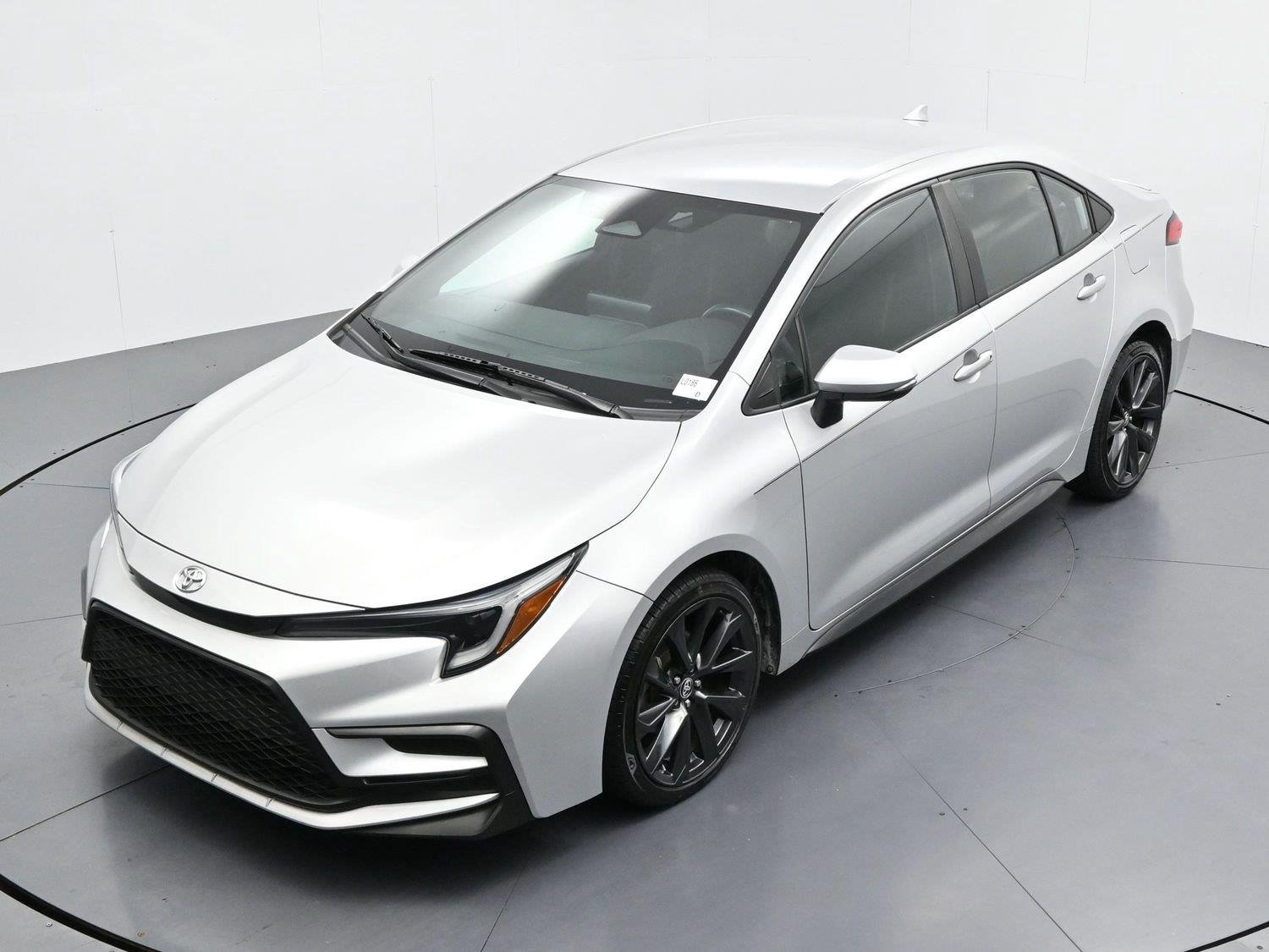 Used 2023 Silver Toyota SE image 33