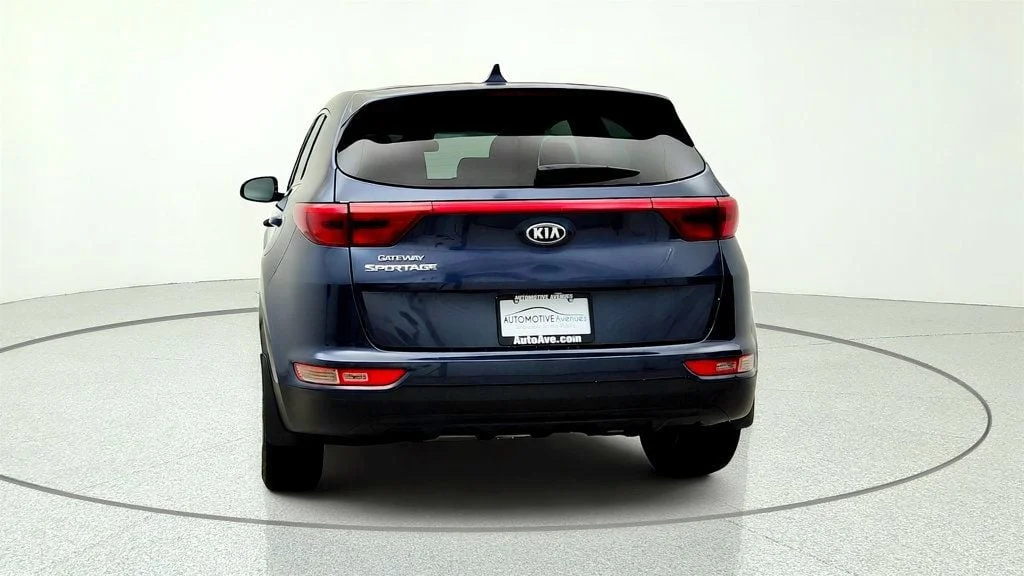 Used 2019 Pacific Blue Kia LX AWD image 6