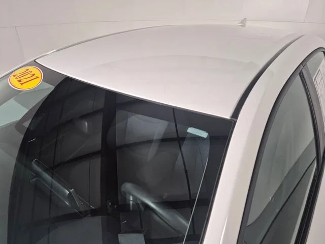 2021 Toyota Corolla LE - Photo 9