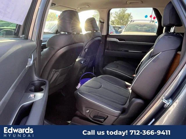 New 2025 Gray Hyundai SEL image 13