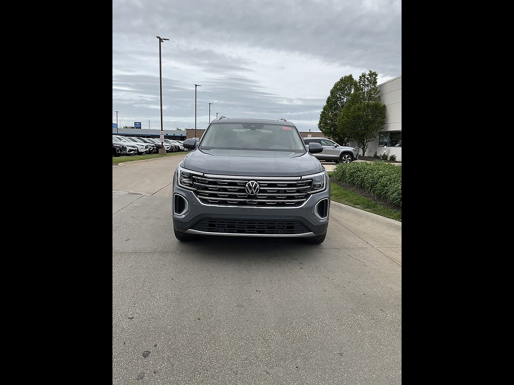 New 2026 Pure Gray Volkswagen SEL 4Motion image 2
