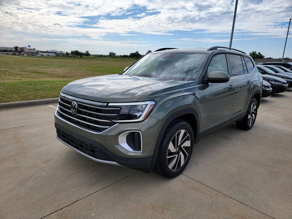 2026 Volkswagen Atlas SE w/Tech - Photo 8