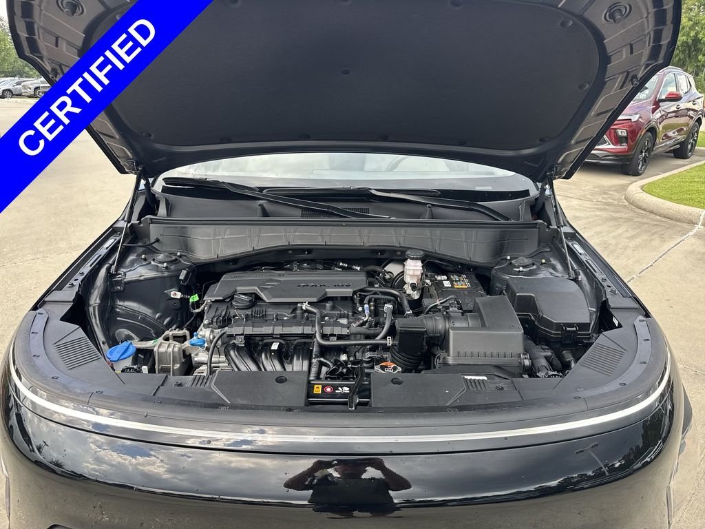 Certified Used 2025 Abyss Black Hyundai SEL image 17