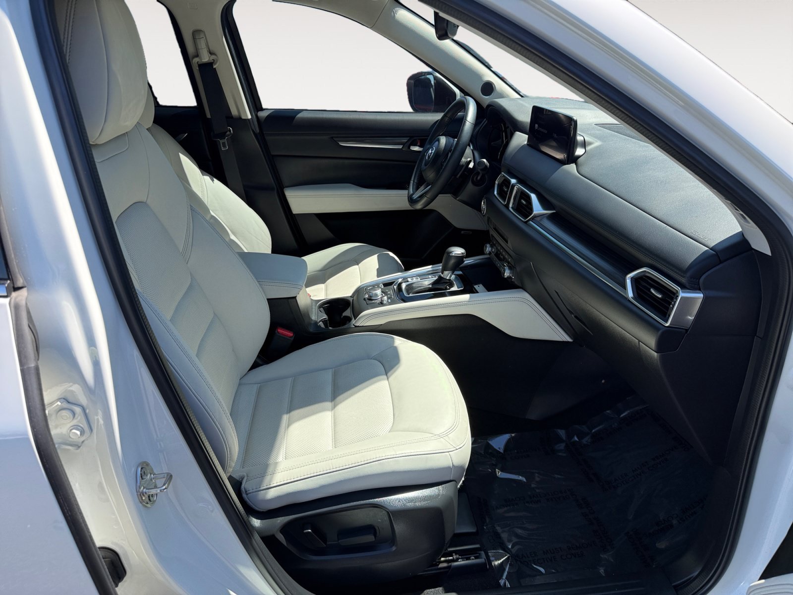 Used 2023 White Metallic Mazda 2.5 S Premium Package image 19