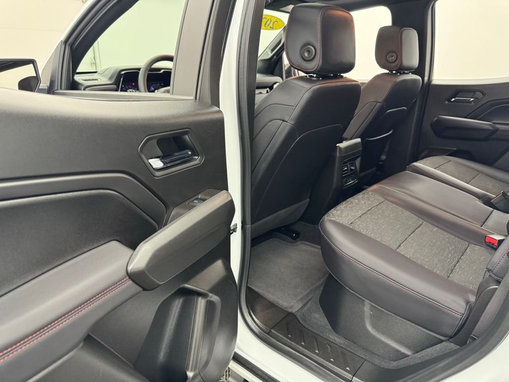 Used 2025 Summit White Chevrolet Z71 image 40