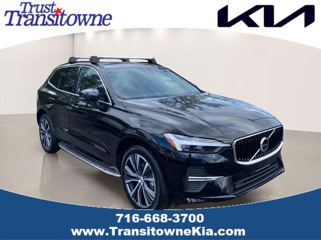 2022 Volvo XC60 B5 Momentum AWD's photo