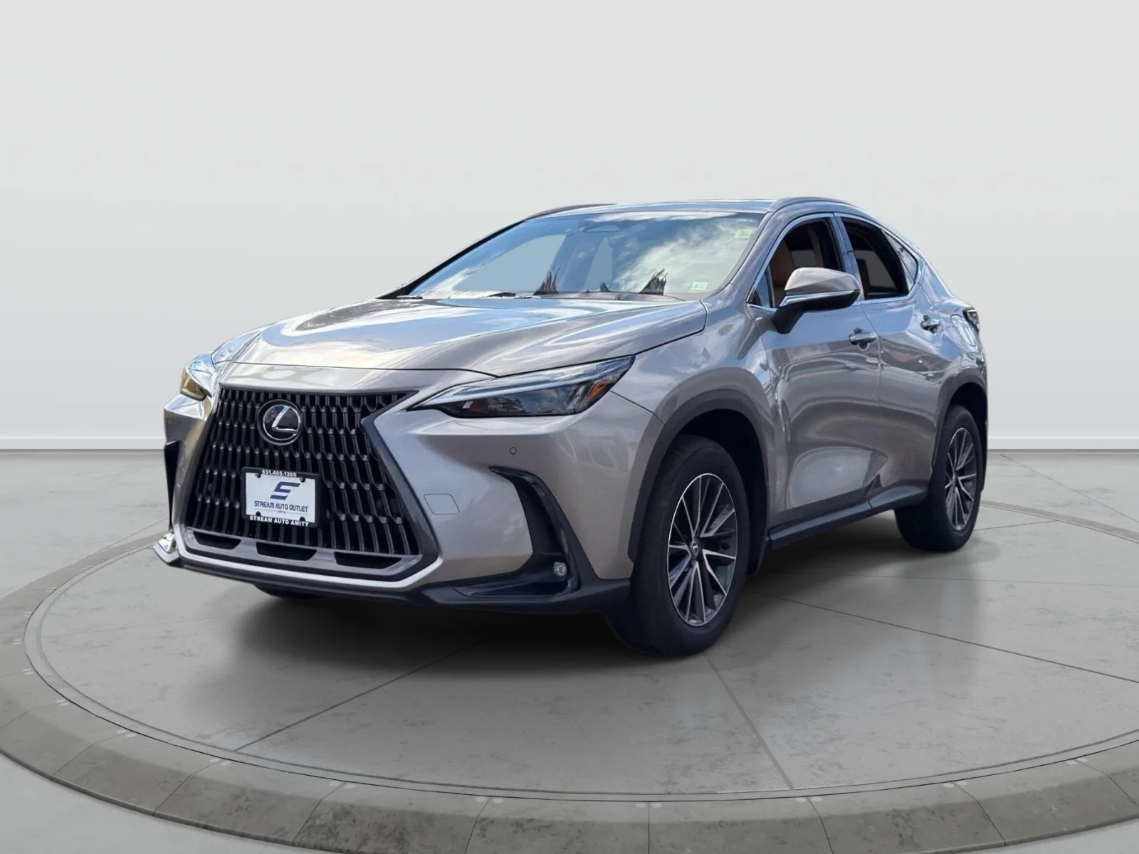 Used 2025 Silver Lexus 350 image 3
