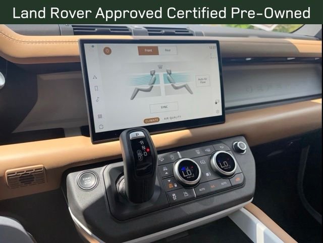 Certified Used 2025 Fuji White Land Rover X-Dynamic SE image 14