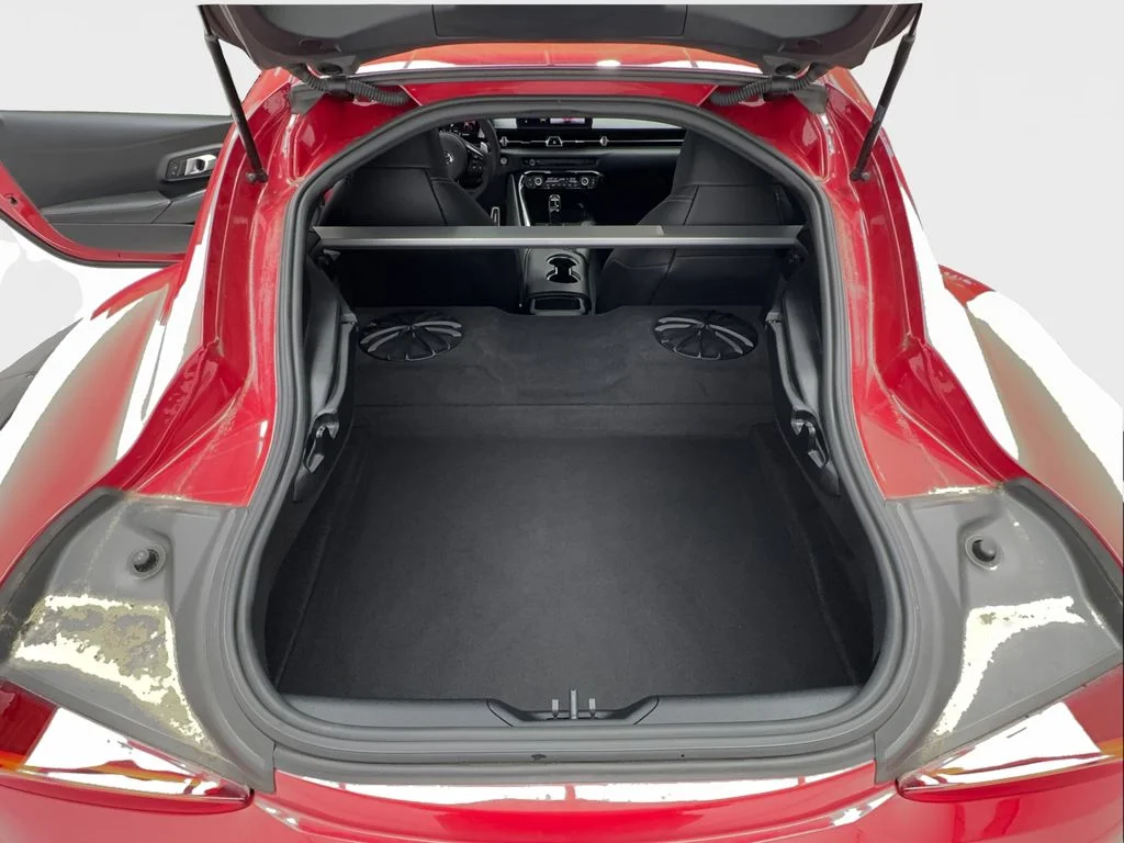 Used 2022 Red Toyota 3.0 image 17