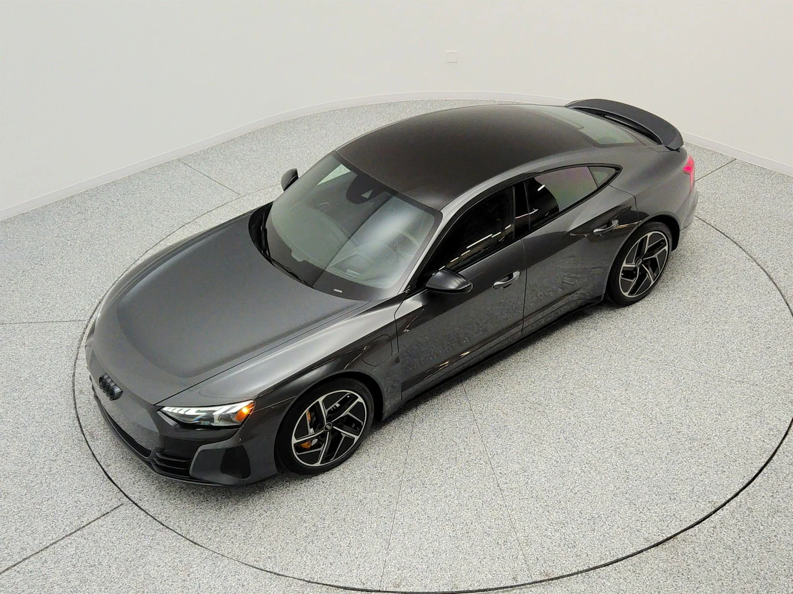Used 2024 Daytona Gray Pearl Effect Audi quattro image 16