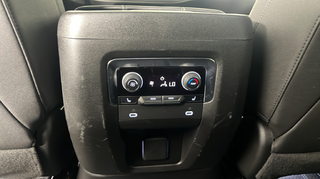 Used 2022 Black Chevrolet Premier image 28