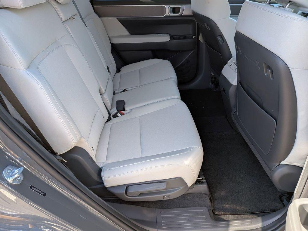 New 2026 Gray Hyundai SE image 30