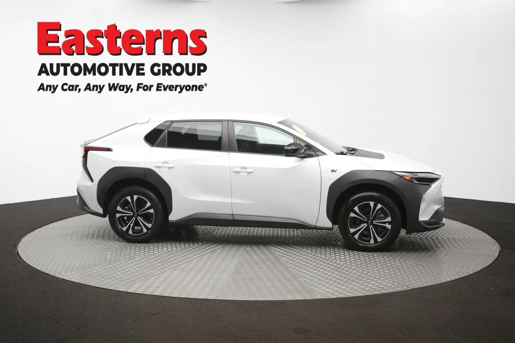 Used 2023 White Subaru Premium image 44