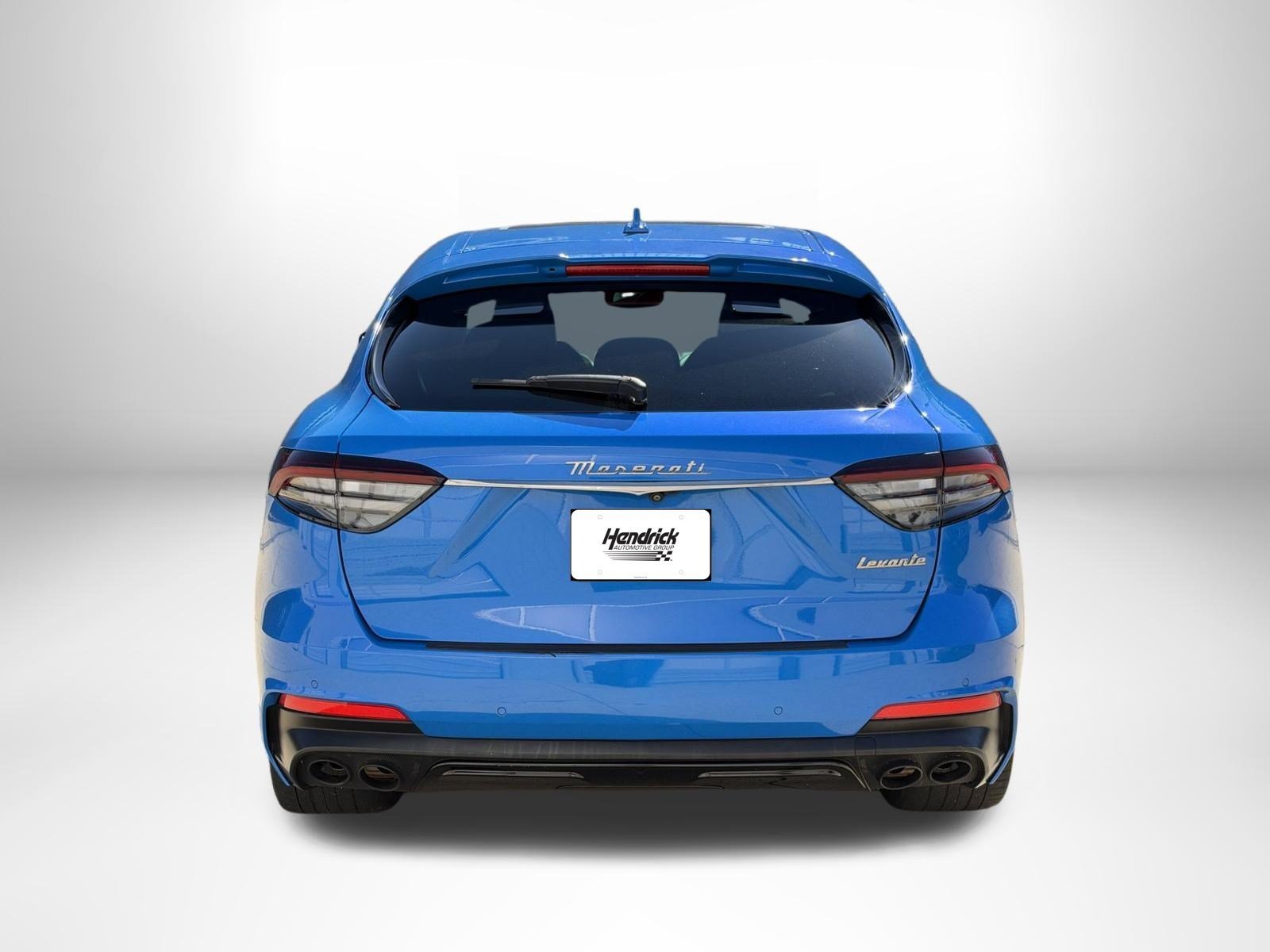 Used 2022 Blue Maserati Tributo image 4