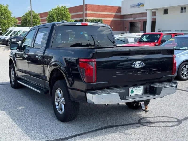 Used 2025 Agate Black Metallic Ford XLT image 5