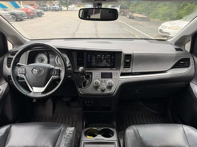 Used 2017 Salsa Red Pearl Toyota SE Premium 8-Passenger image 16