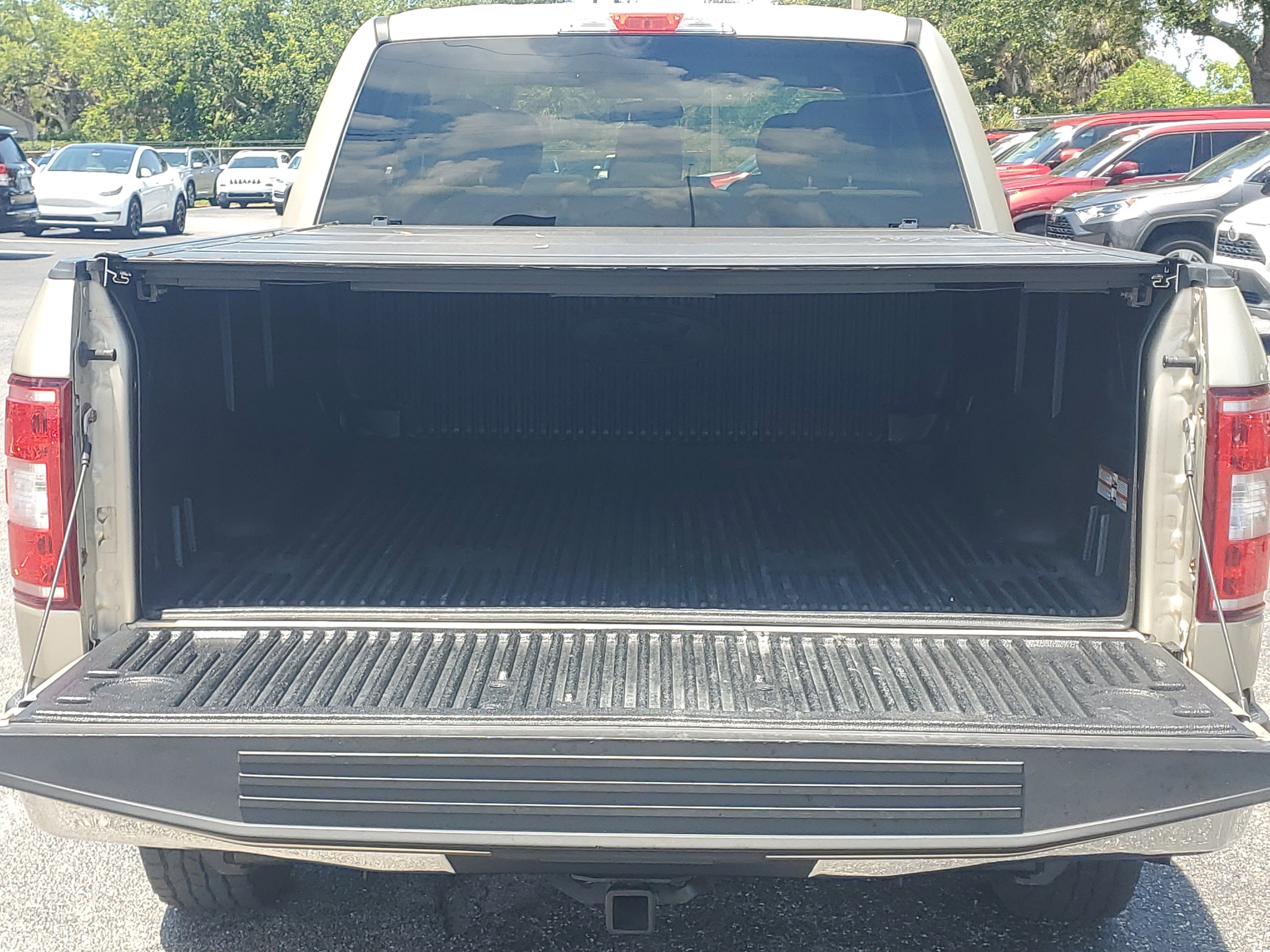 Used 2018 White Gold Ford XLT image 10
