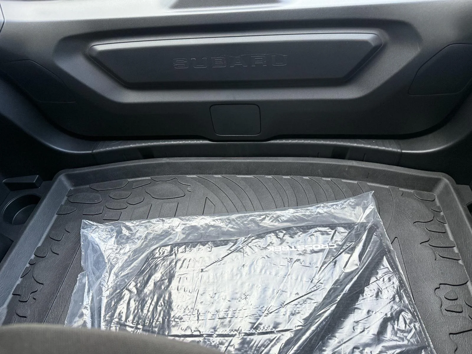 Used 2024 Ice Silver Metallic Subaru Premium image 14