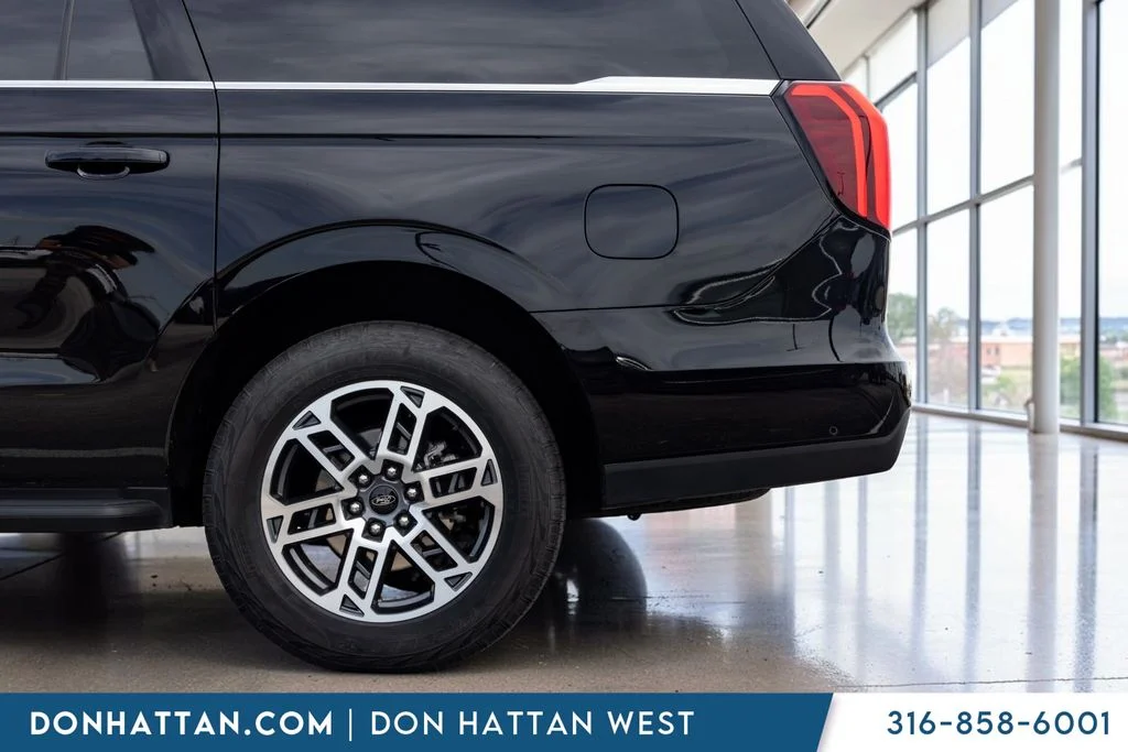 Used 2025 Black Ford Active image 34