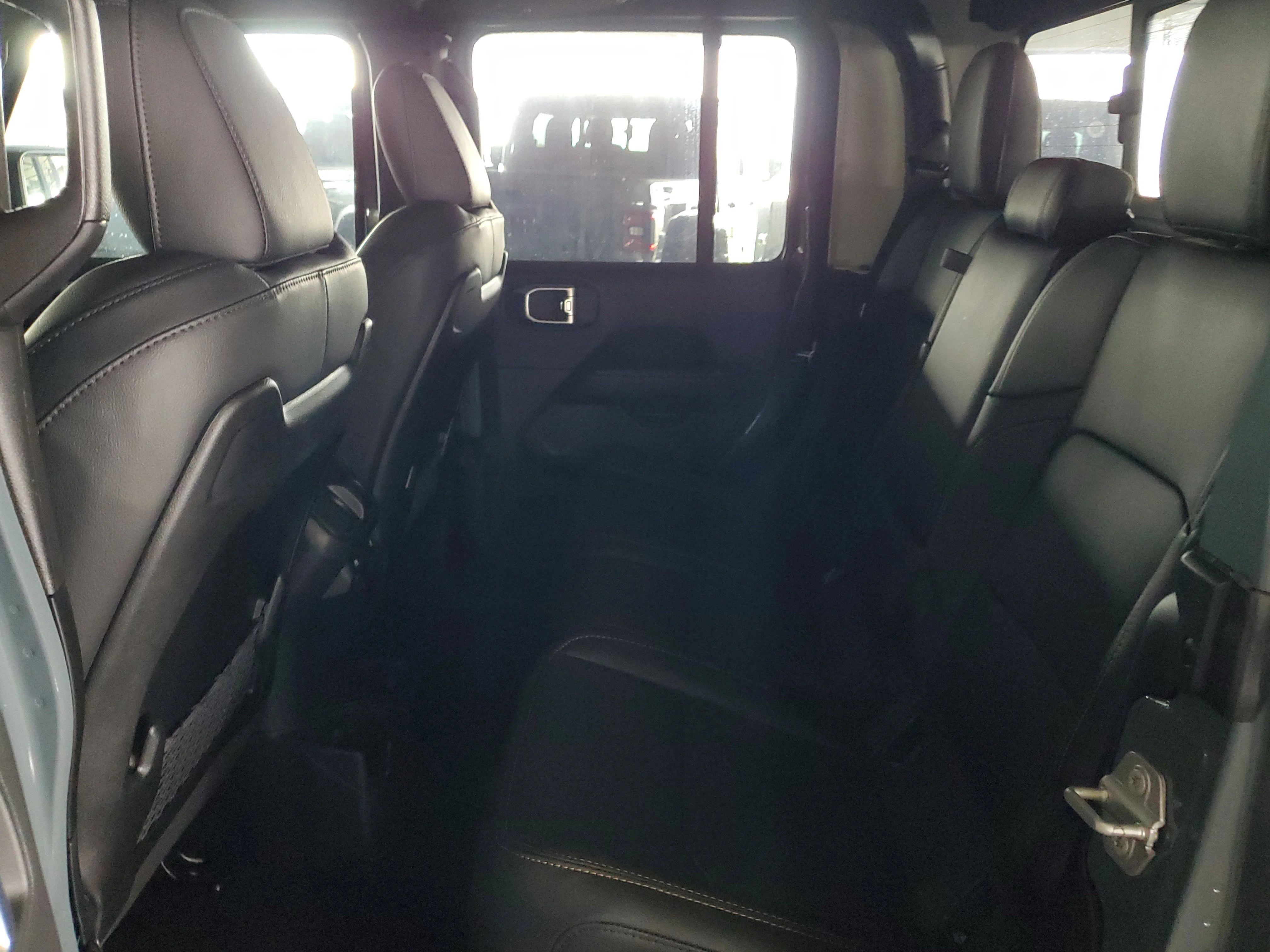 New 2026 Anvil Clear-Coat Exterior Paint Jeep Sahara image 8