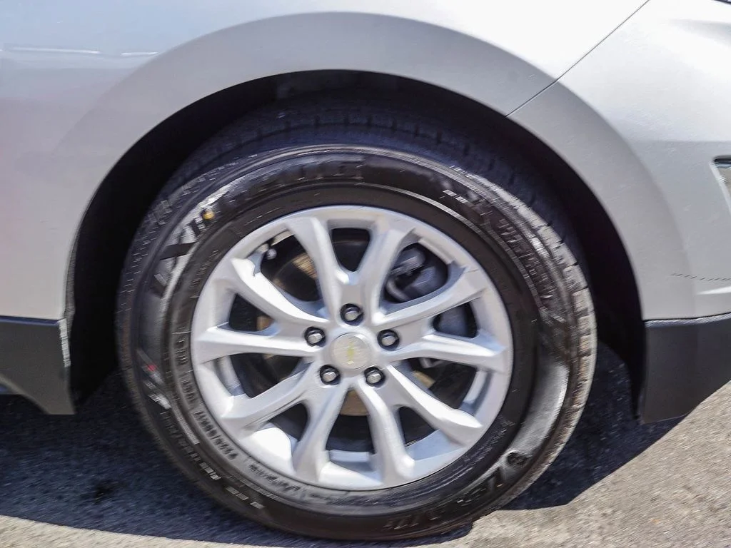 Used 2020 Silver Chevrolet LS image 9
