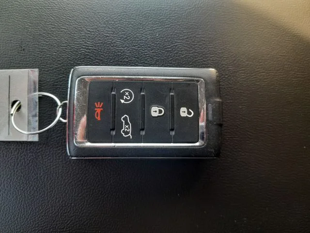 Used 2021 White Jeep Limited image 10